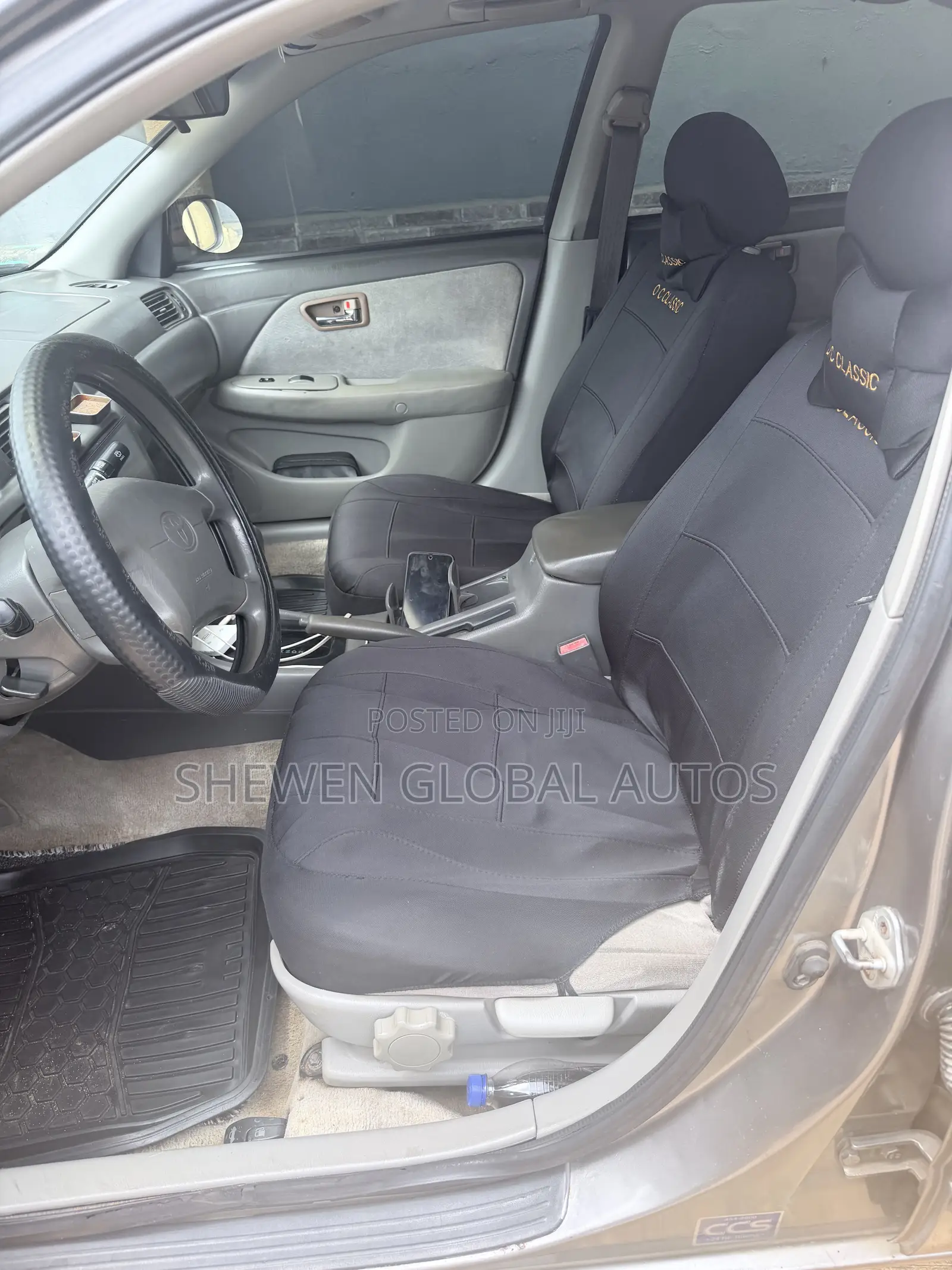 Toyota Camry 2000 Gray