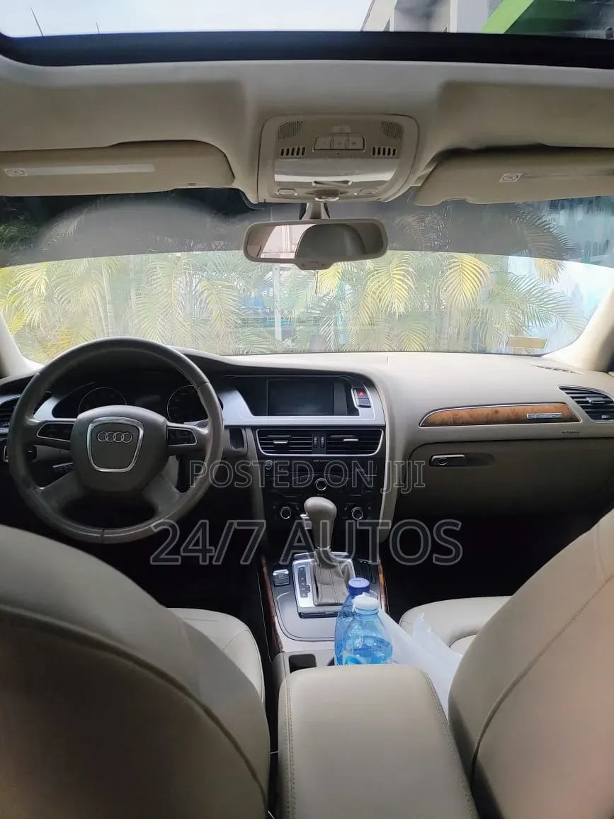 Audi A4 2011 Gold