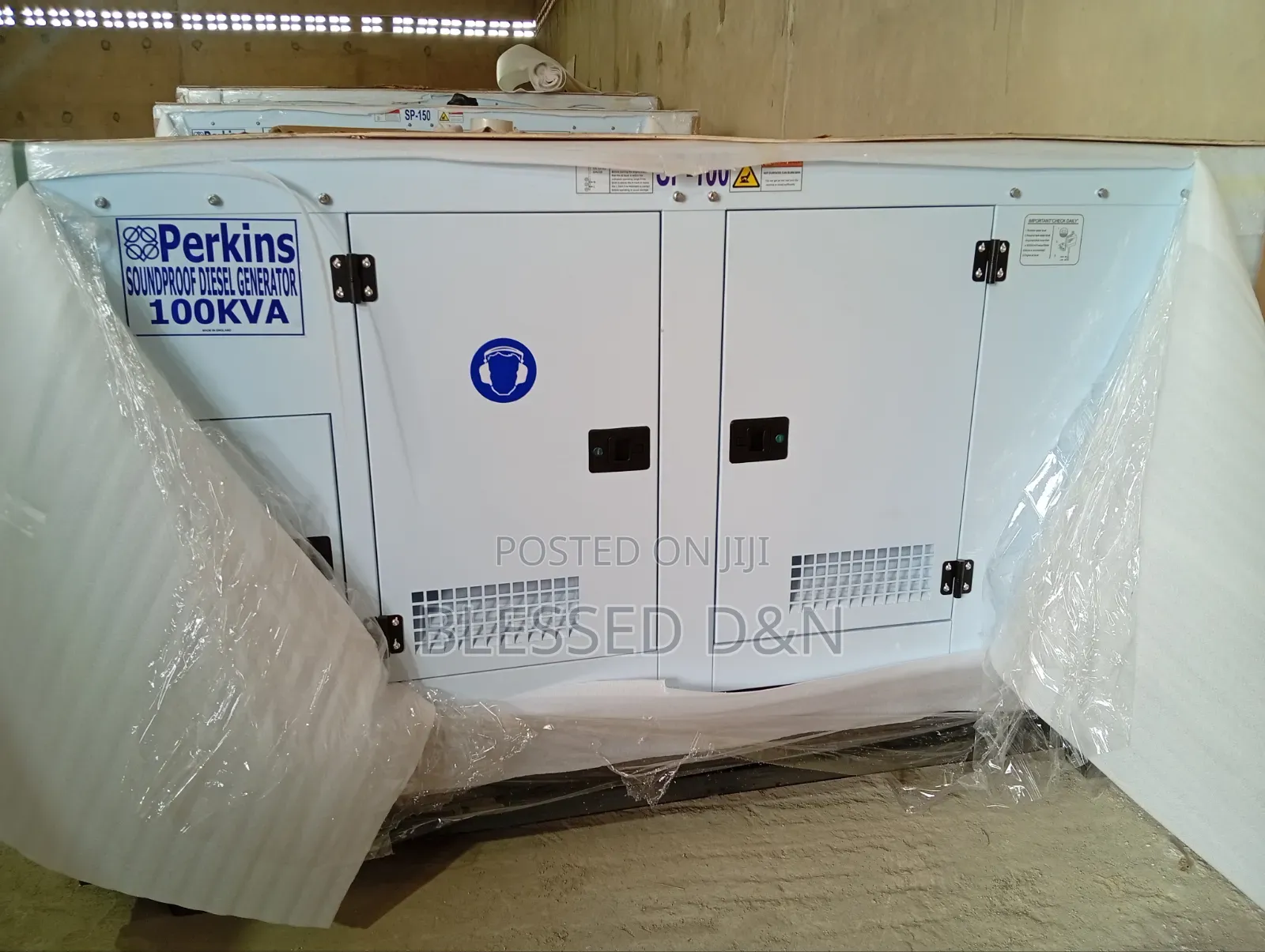 100kva England Perkins Soundproof Diesel Generator