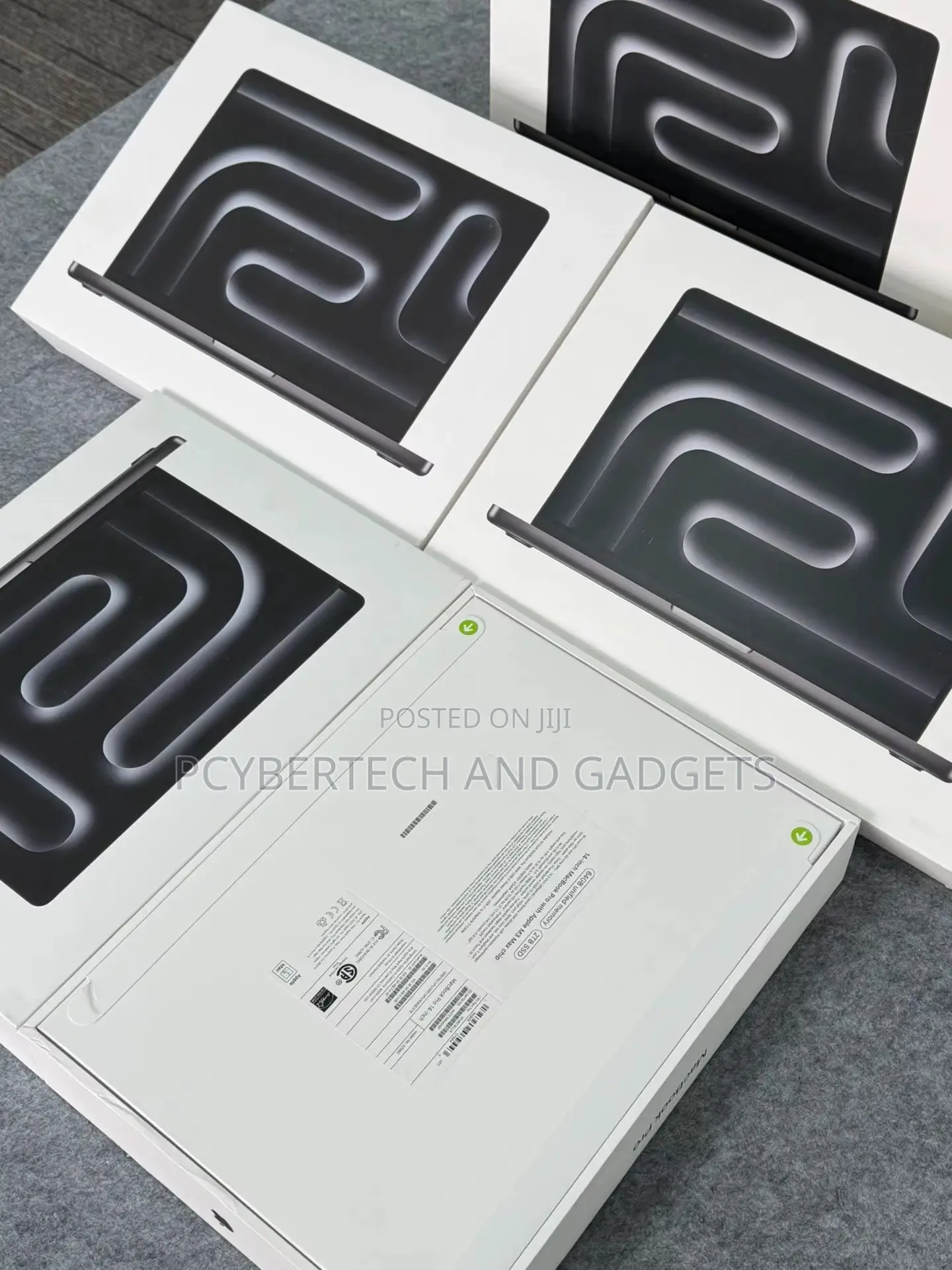 New Laptop Apple MacBook Pro 2025 M5 16GB Apple M5 Pro SSD 1T