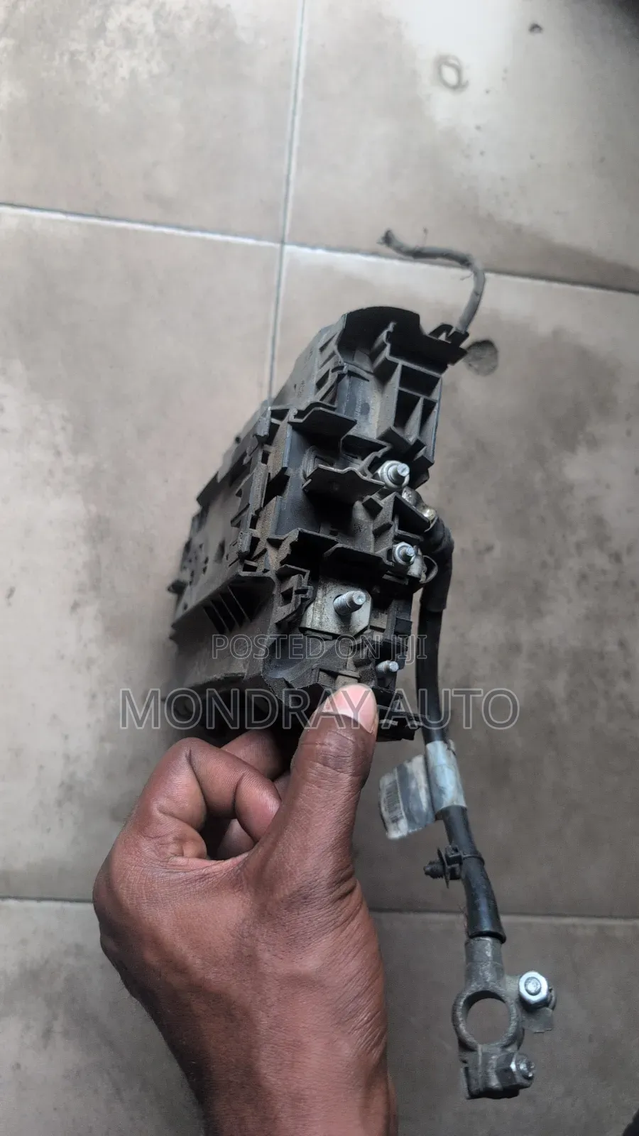 Mercedes Benz Battery Connector GLK