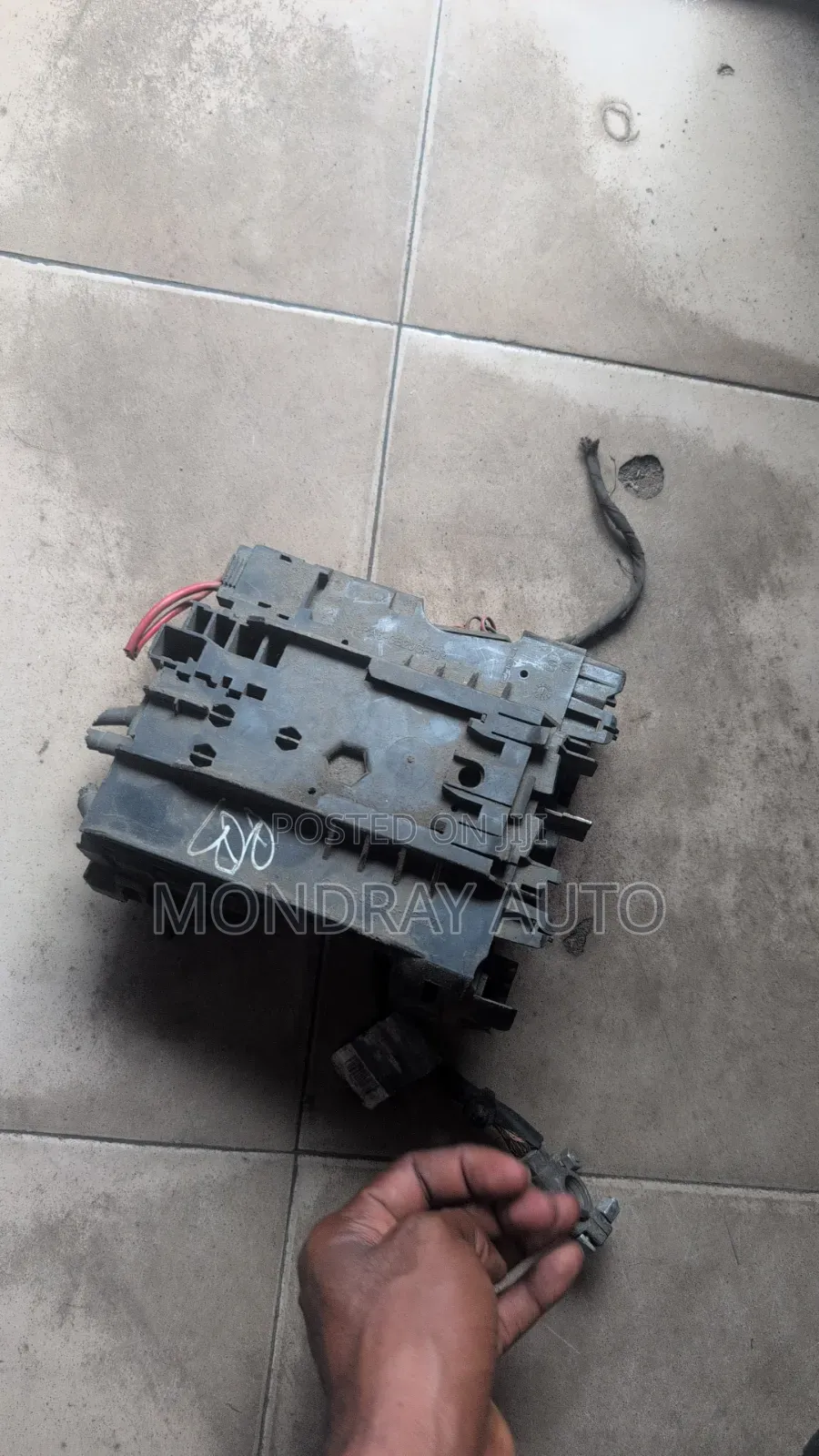 Mercedes Benz Battery Connector GLK
