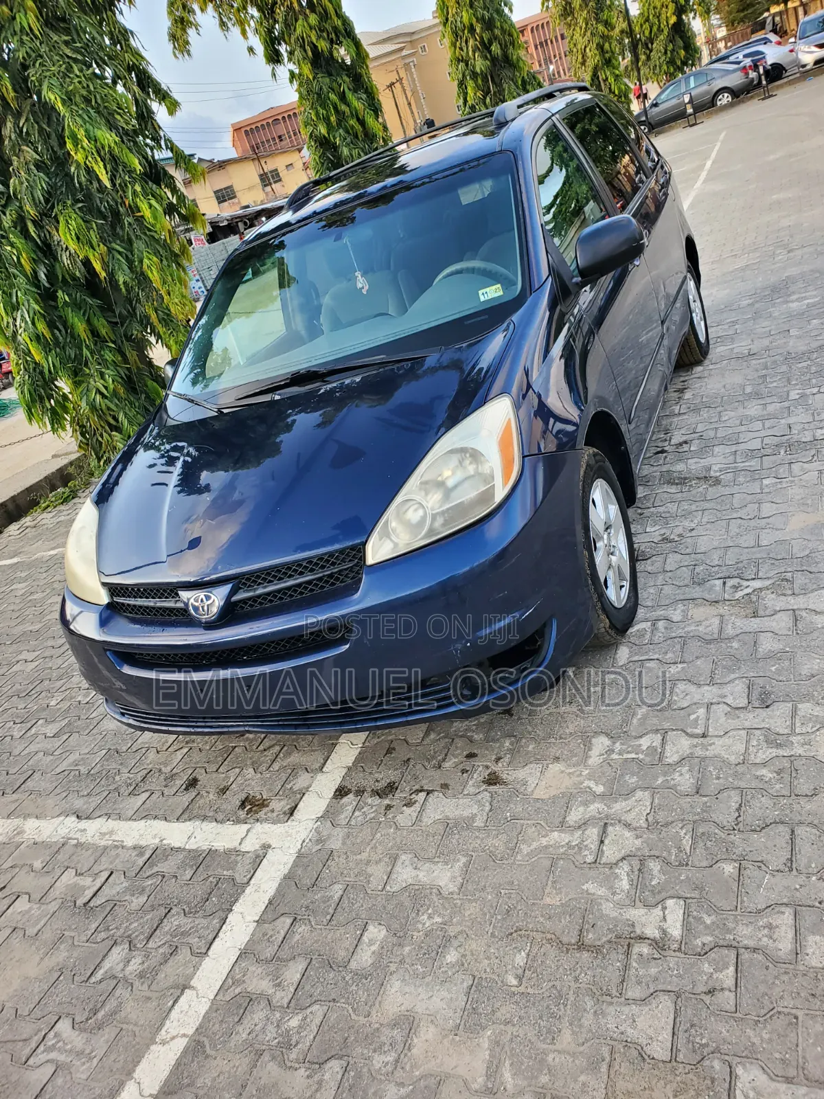 Toyota Sienna 2005 Blue
