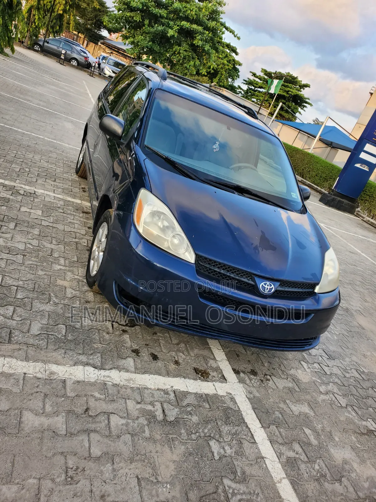 Toyota Sienna 2005 Blue