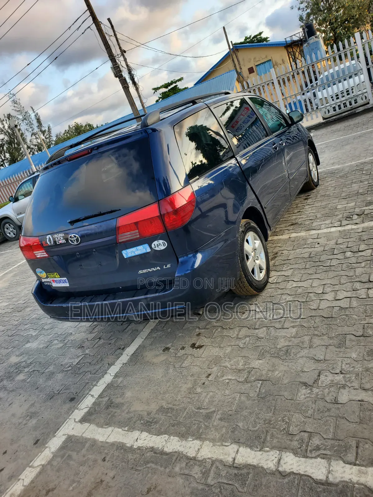 Toyota Sienna 2005 Blue