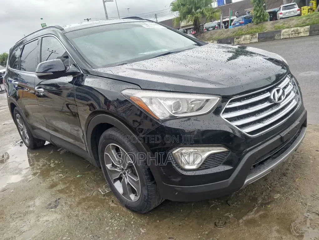 Hyundai Santa Fe 2014 Black