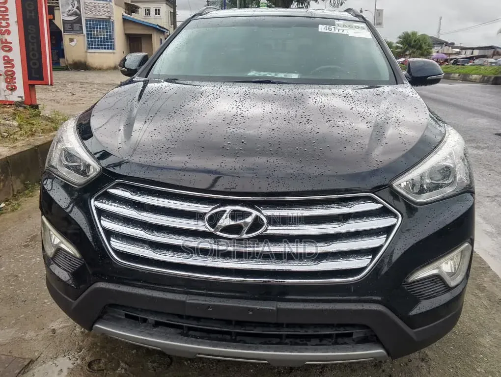 Hyundai Santa Fe 2014 Black