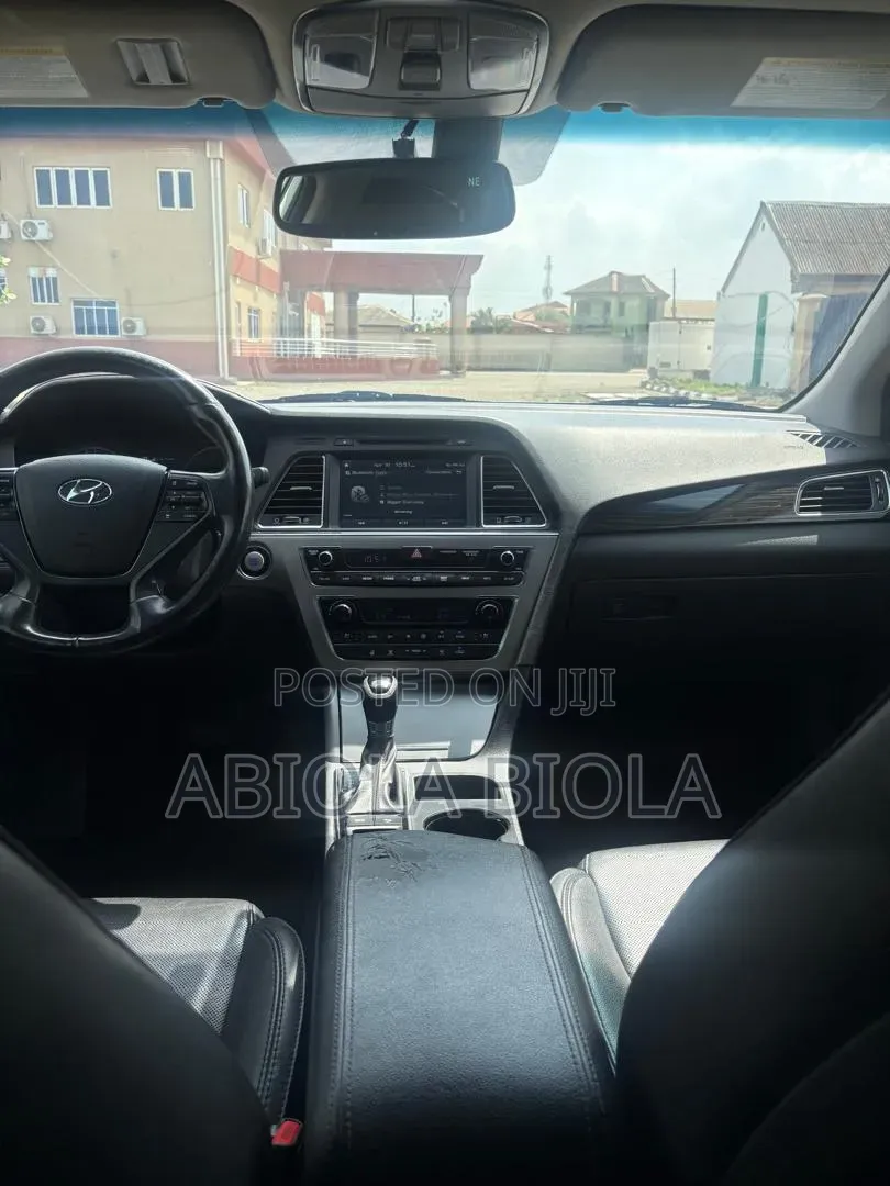 Hyundai Sonata Limited Sedan FWD (2.4L 4cyl 6A) 2017 White