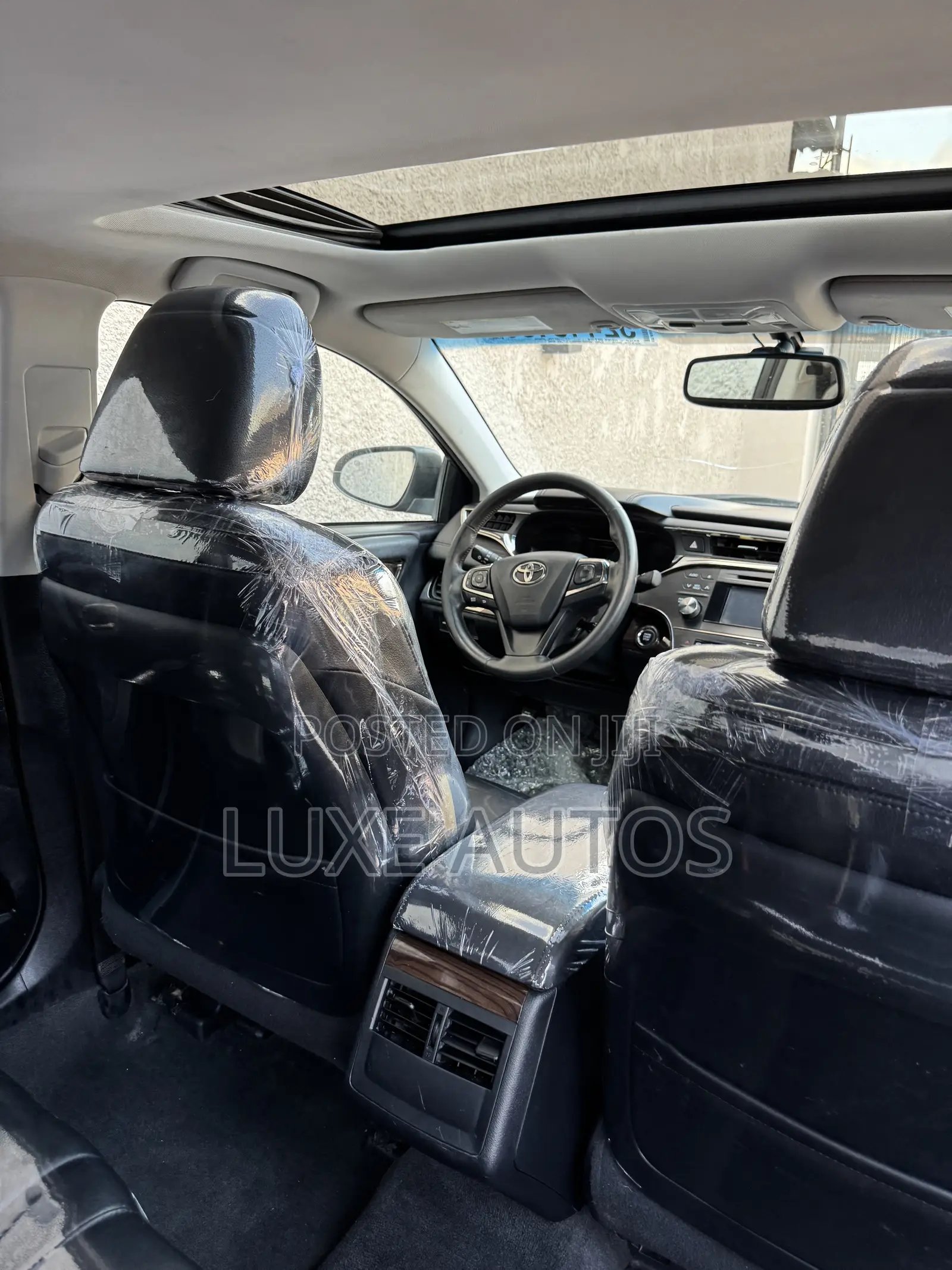 Toyota Avalon XLE Touring Sedan FWD (3.5L 6cyl 6A) 2013 Silver
