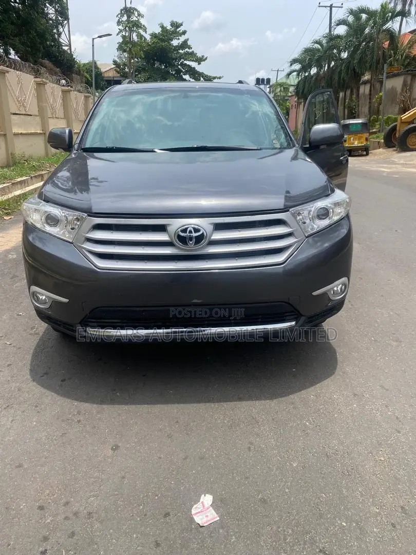 Toyota Highlander Limited 2012