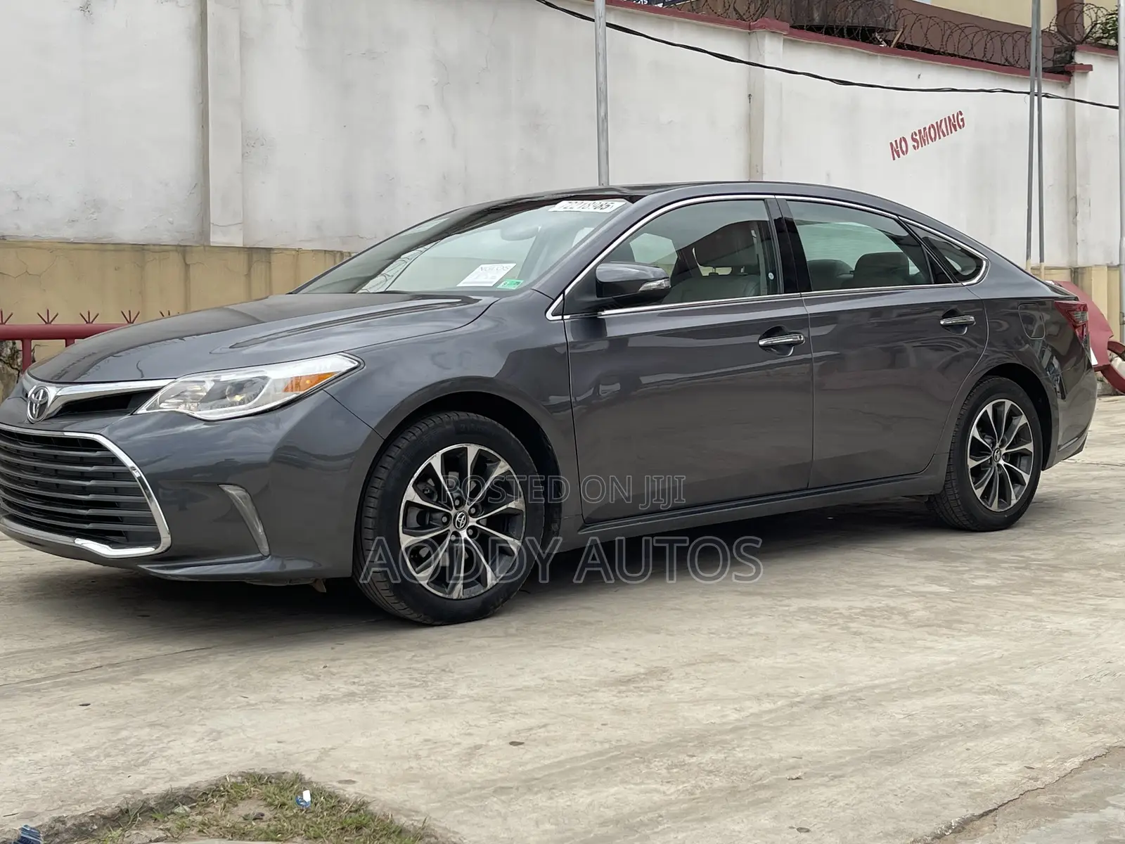 Toyota Avalon Limited FWD Sedan (3.6L 6cyl 6A) 2016 Gray