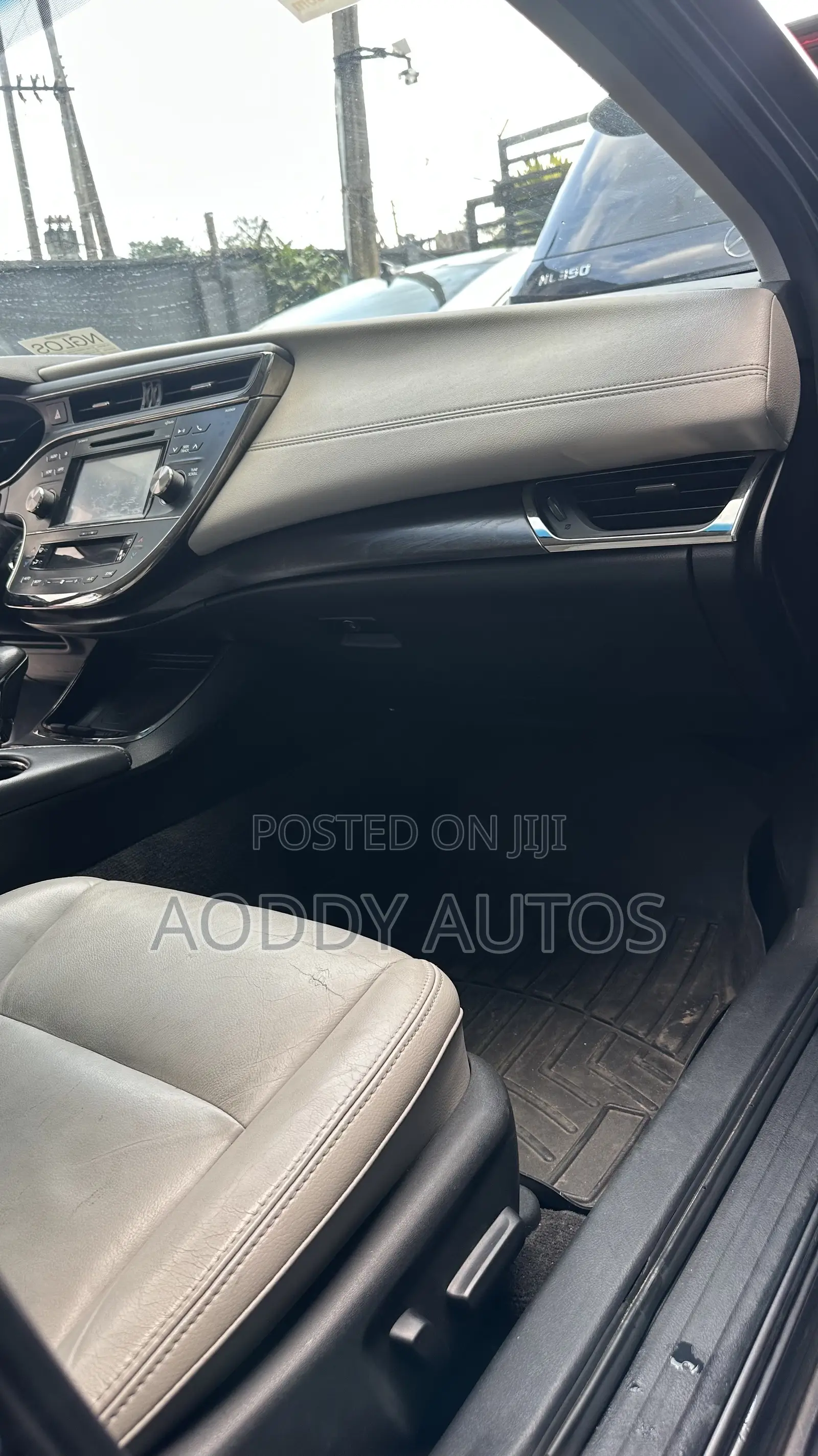 Toyota Avalon Limited FWD Sedan (3.6L 6cyl 6A) 2016 Gray