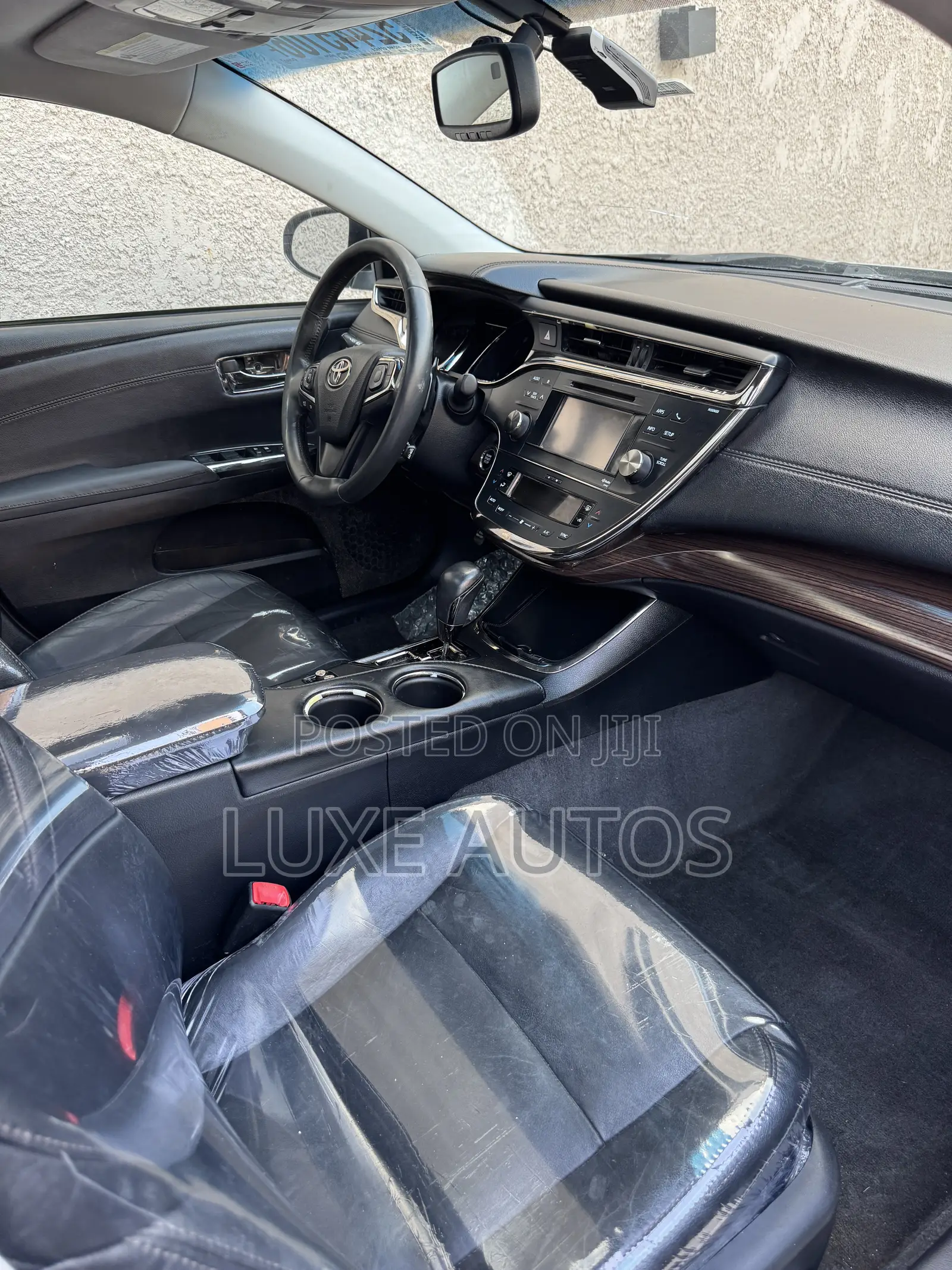 Toyota Avalon XLE Touring Sedan FWD (3.5L 6cyl 6A) 2013 Silver