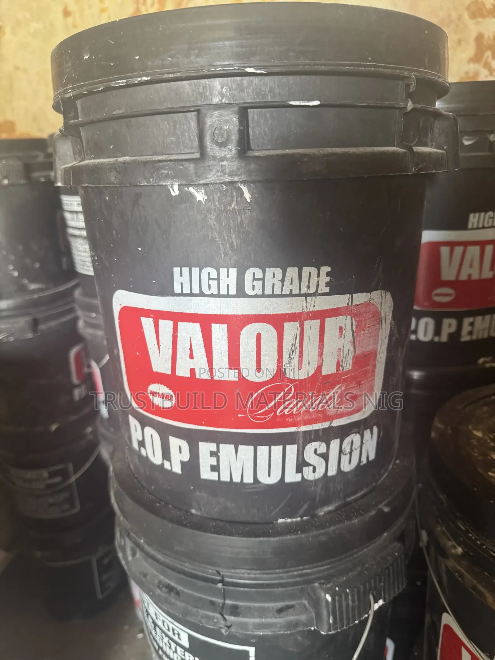 Varlour Screeding Paint