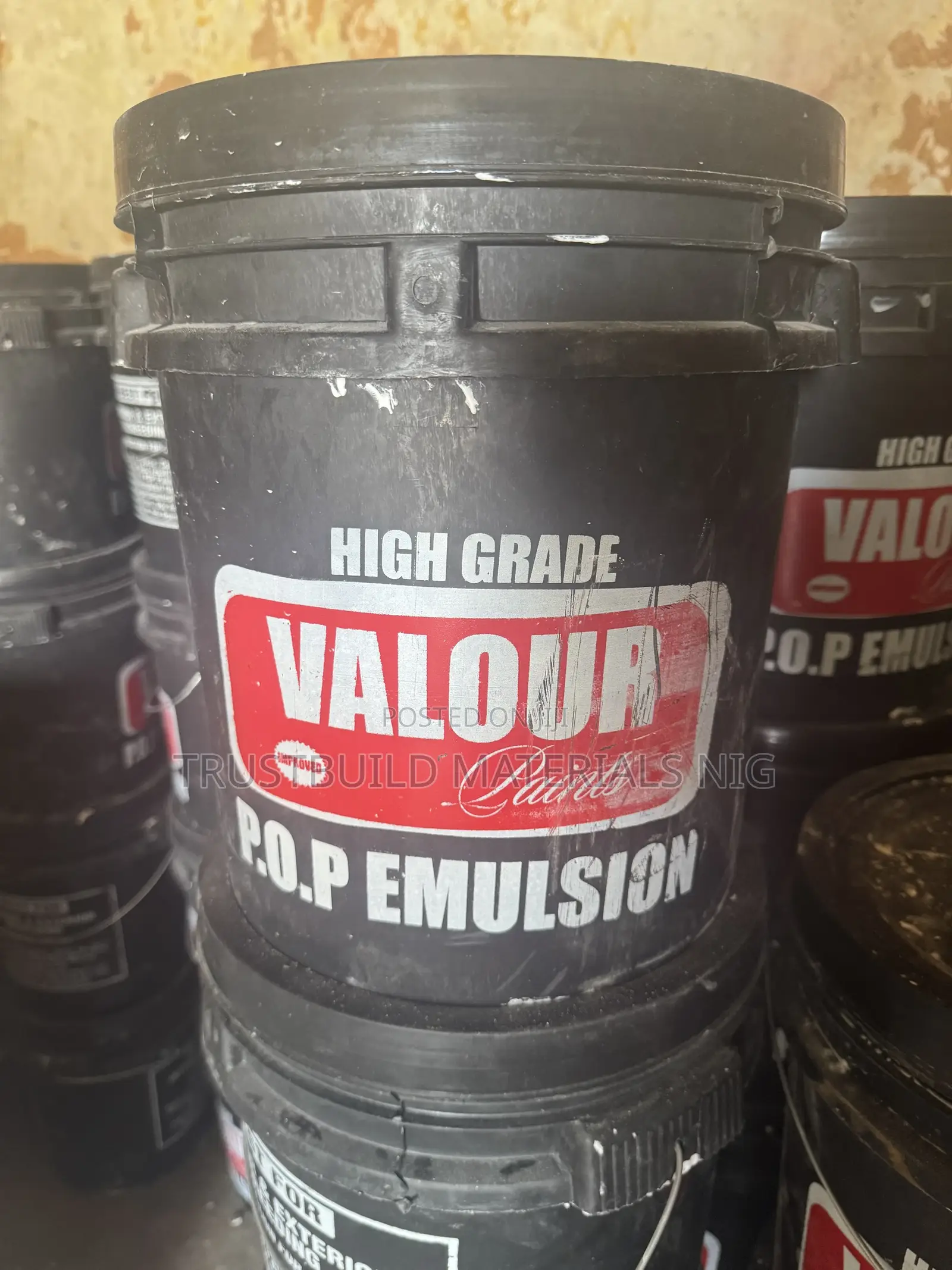 Varlour Screeding Paint