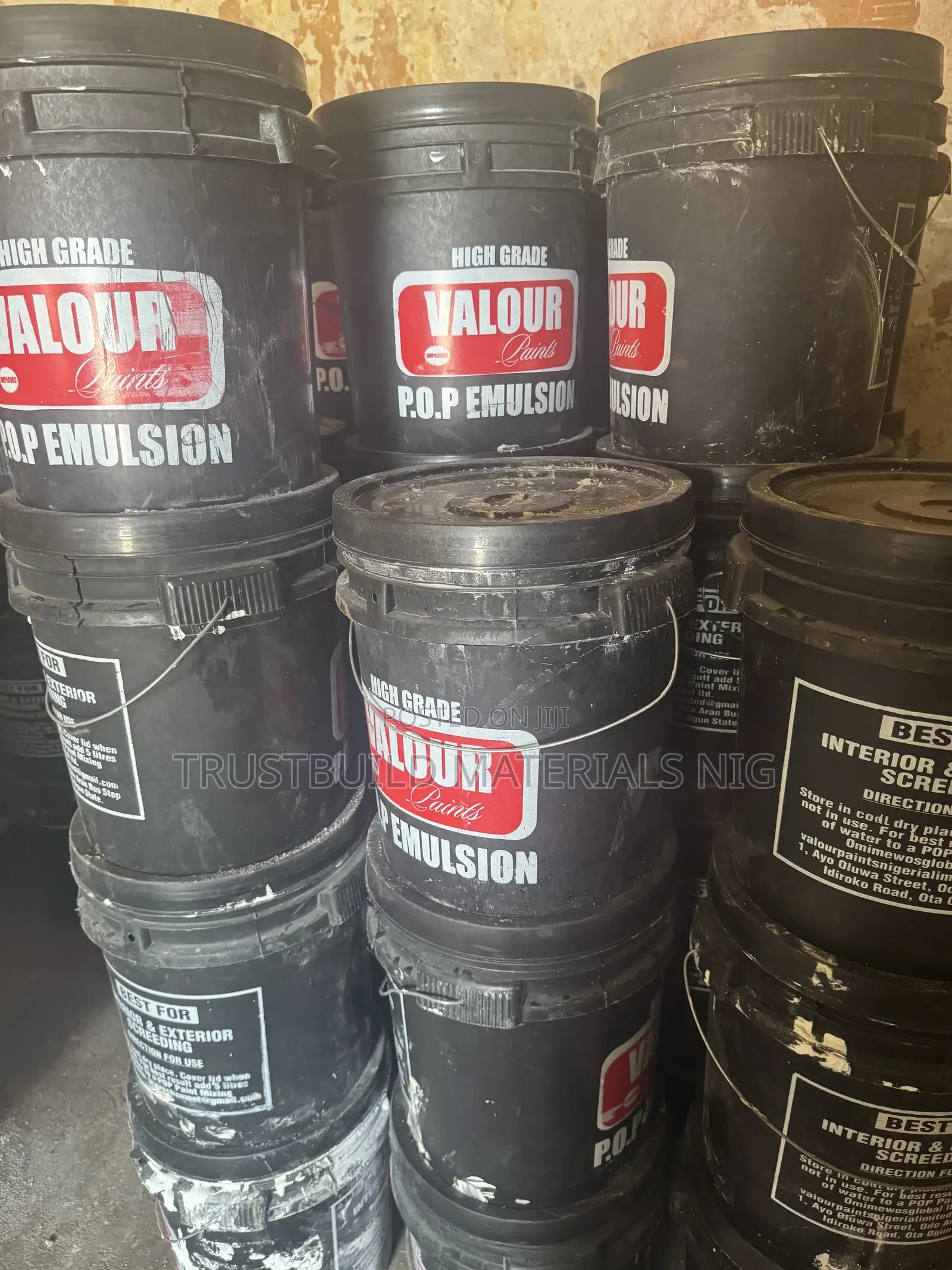 Varlour Screeding Paint
