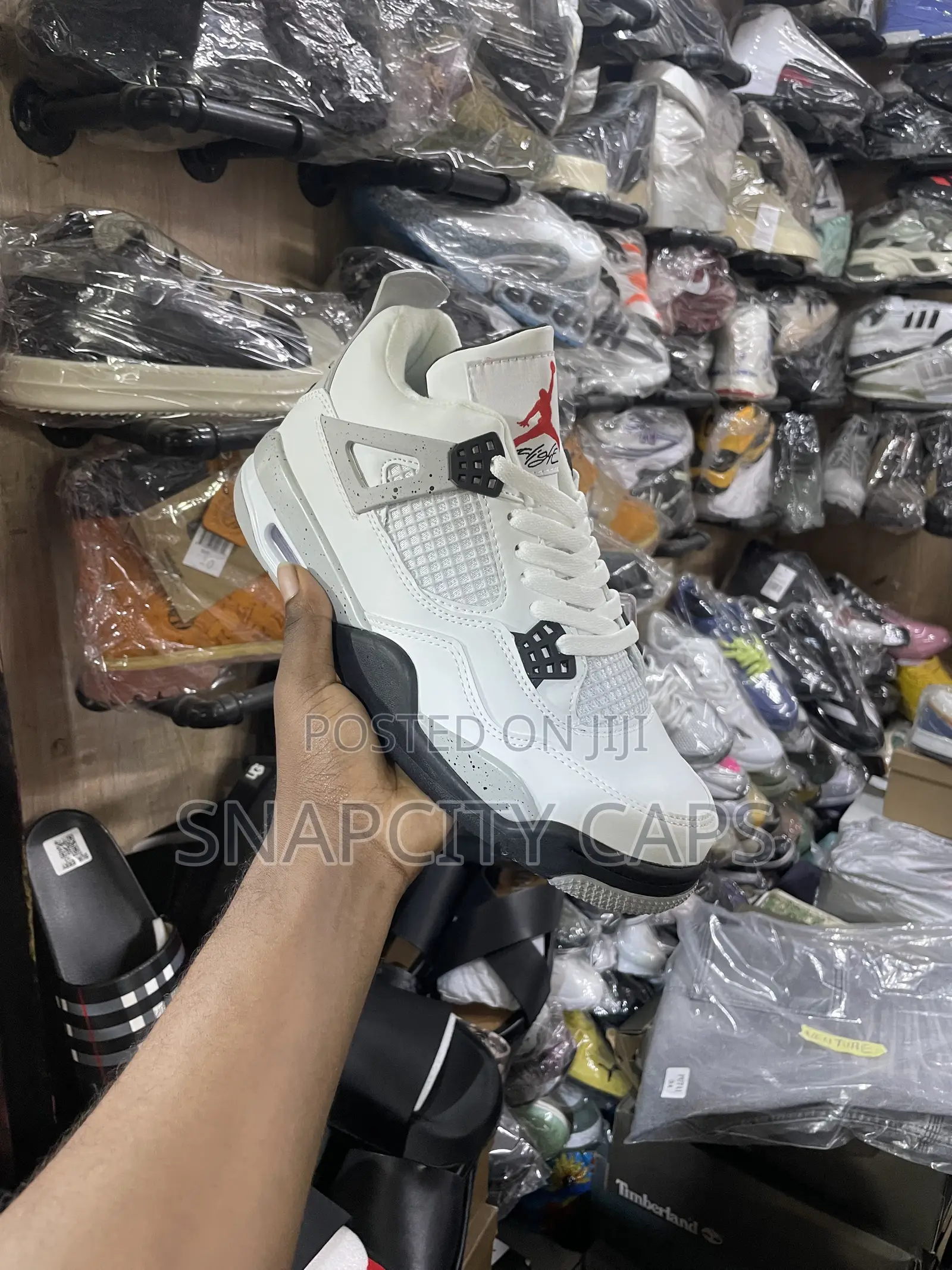 Grade a Nike Air Jordan 4 Sneakers