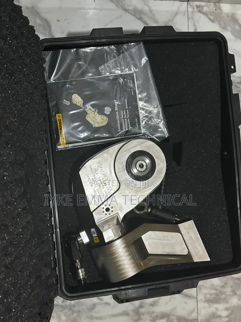 Enerpac S25000X Hydraulic Torque Wrench 2-1/2" Drive (35,455 Nm)