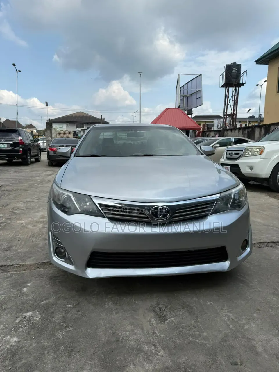 Toyota Camry XLE 4dr Sedan (2.5L 4cyl 6A) 2013 Silver