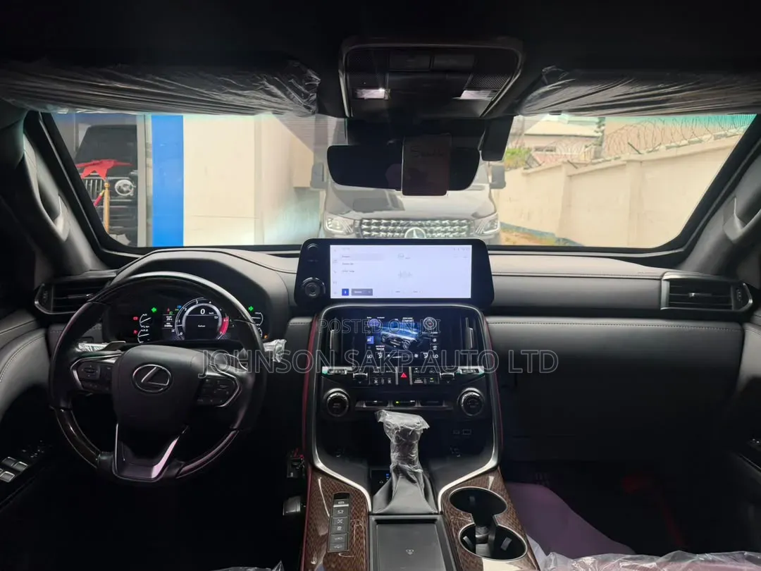 Lexus LX 2027 Black