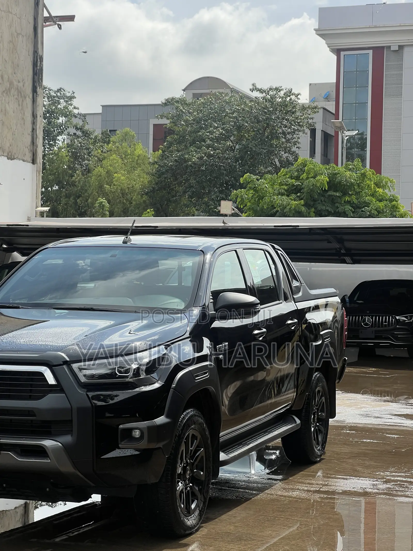 New Toyota Hilux Black Edition 2026 Black