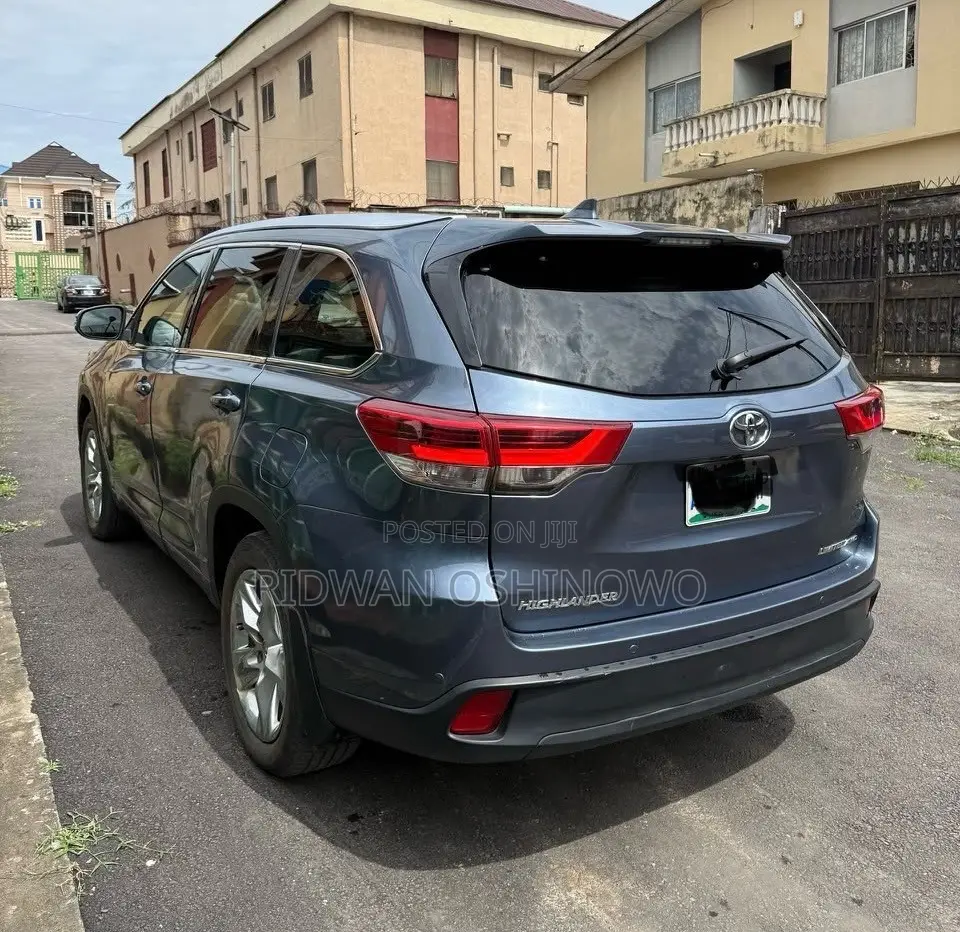 Toyota Highlander XLE 4dr SUV (3.5L 6cyl 6A) 2015 Blue