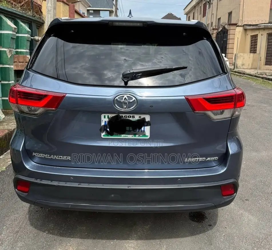 Toyota Highlander XLE 4dr SUV (3.5L 6cyl 6A) 2015 Blue