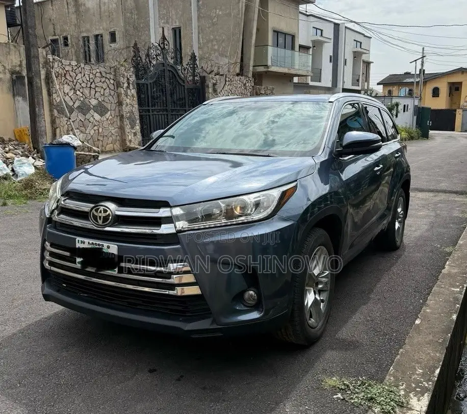 Toyota Highlander XLE 4dr SUV (3.5L 6cyl 6A) 2015 Blue