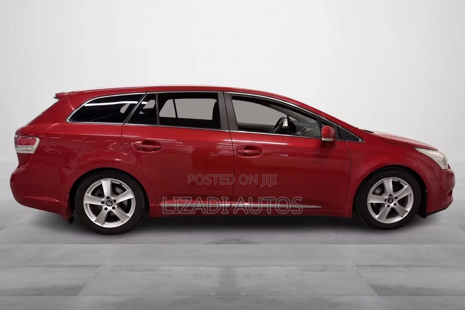 Toyota Avensis 2.0 Advanced Automatic 2011 Red