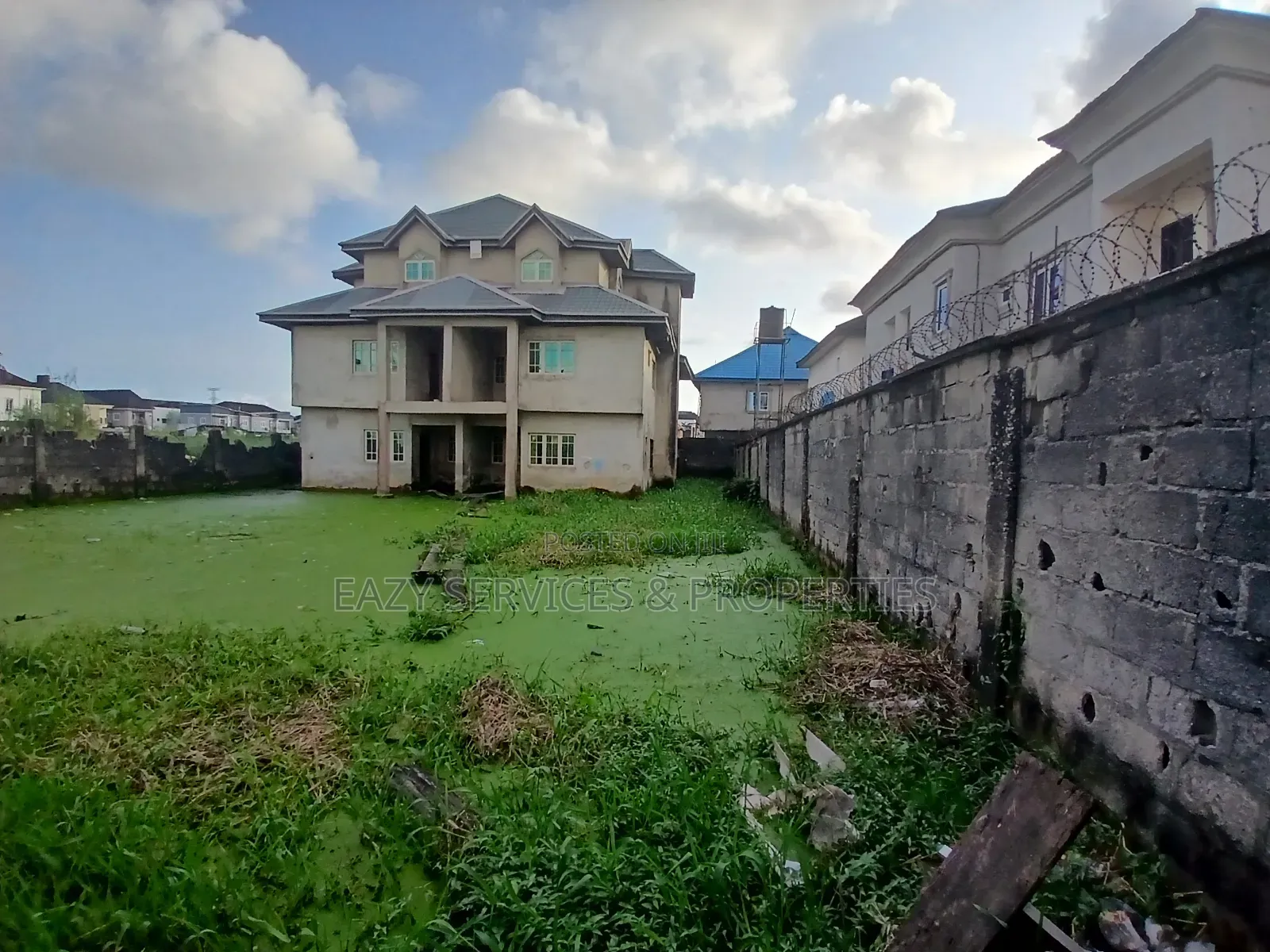 6bdrm House in Ado / Ajah for sale