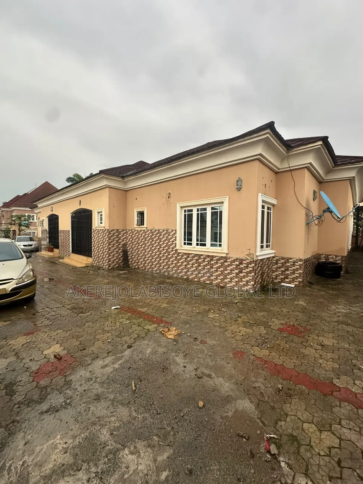 3bdrm Bungalow in In An Estate Around for rent