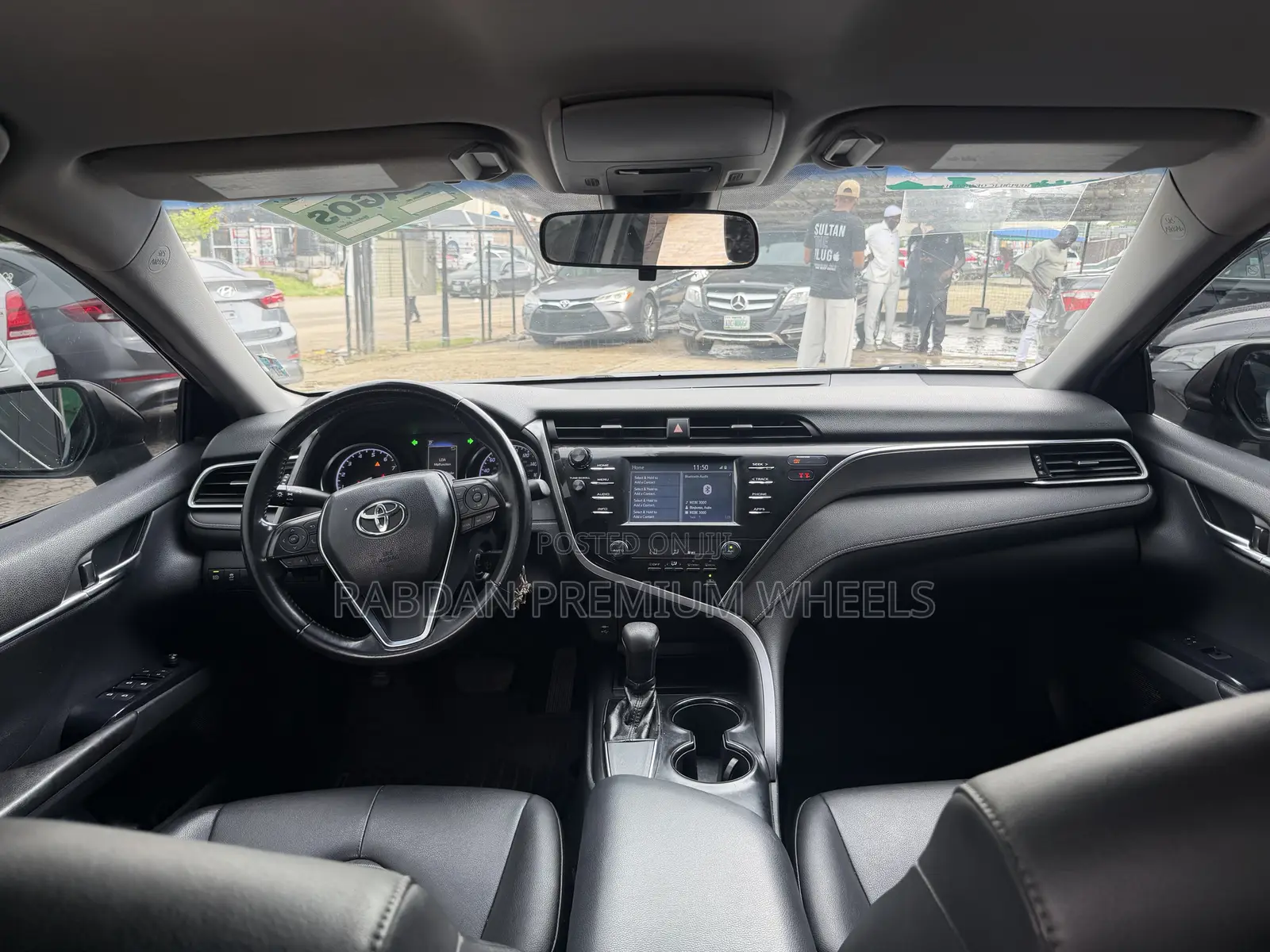 Toyota Camry SE FWD (2.5L 4cyl 8AM) 2018 Gray