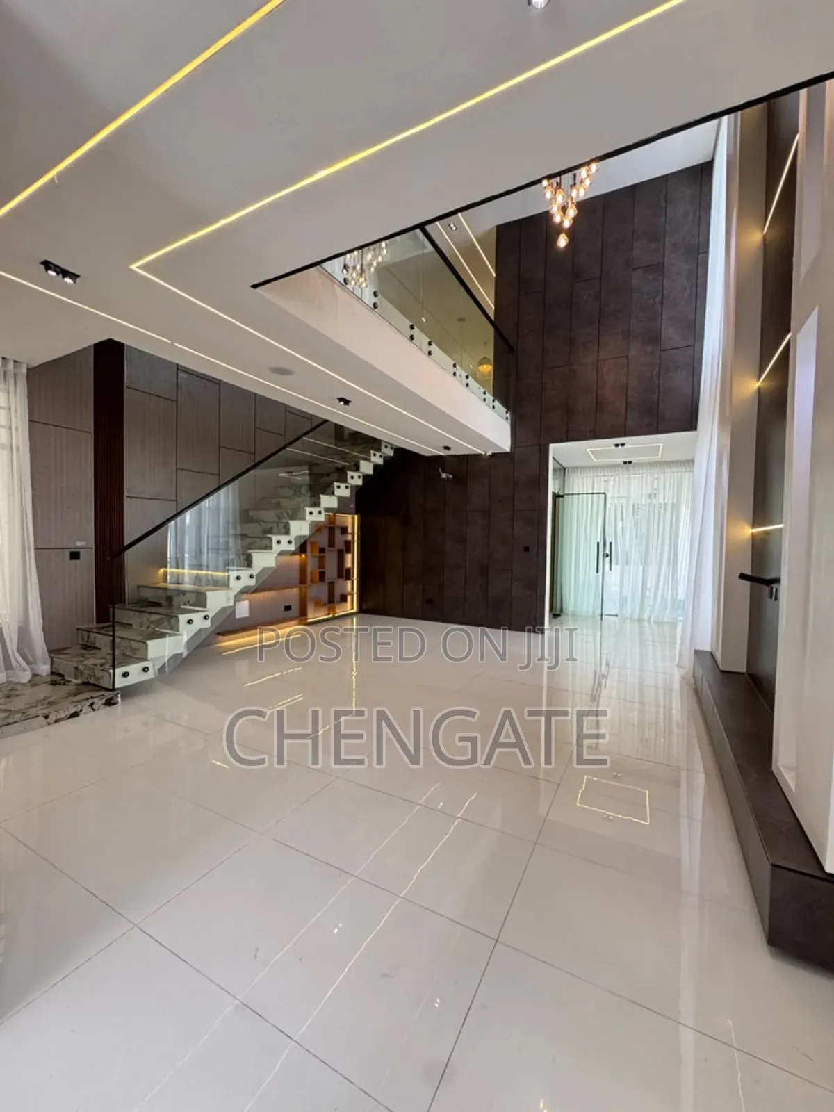 5bdrm Duplex in Lekki Expressway for sale
