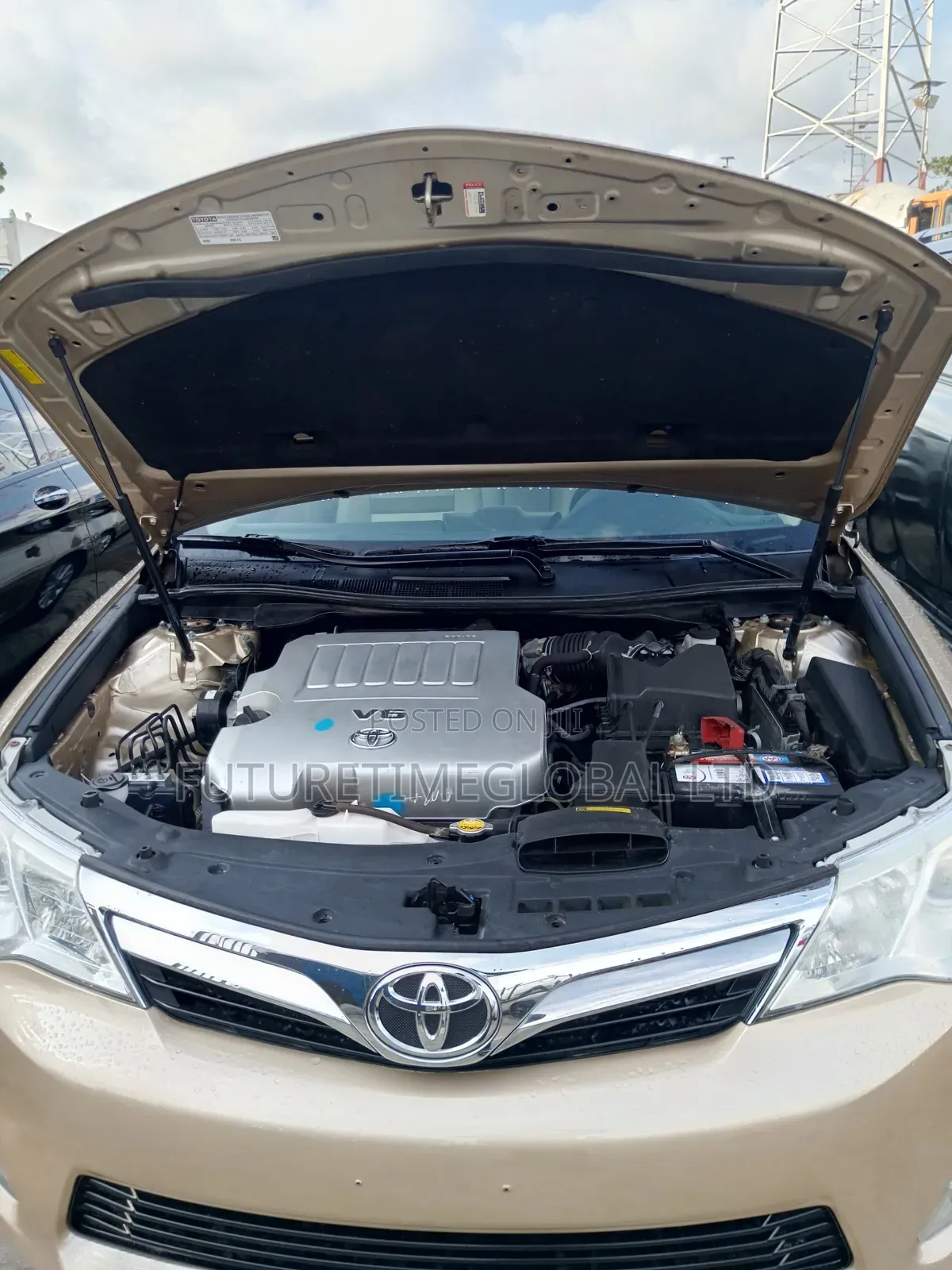 Toyota Camry 2014 Gold
