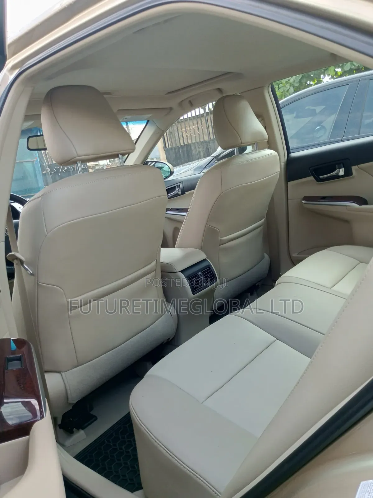 Toyota Camry 2014 Gold