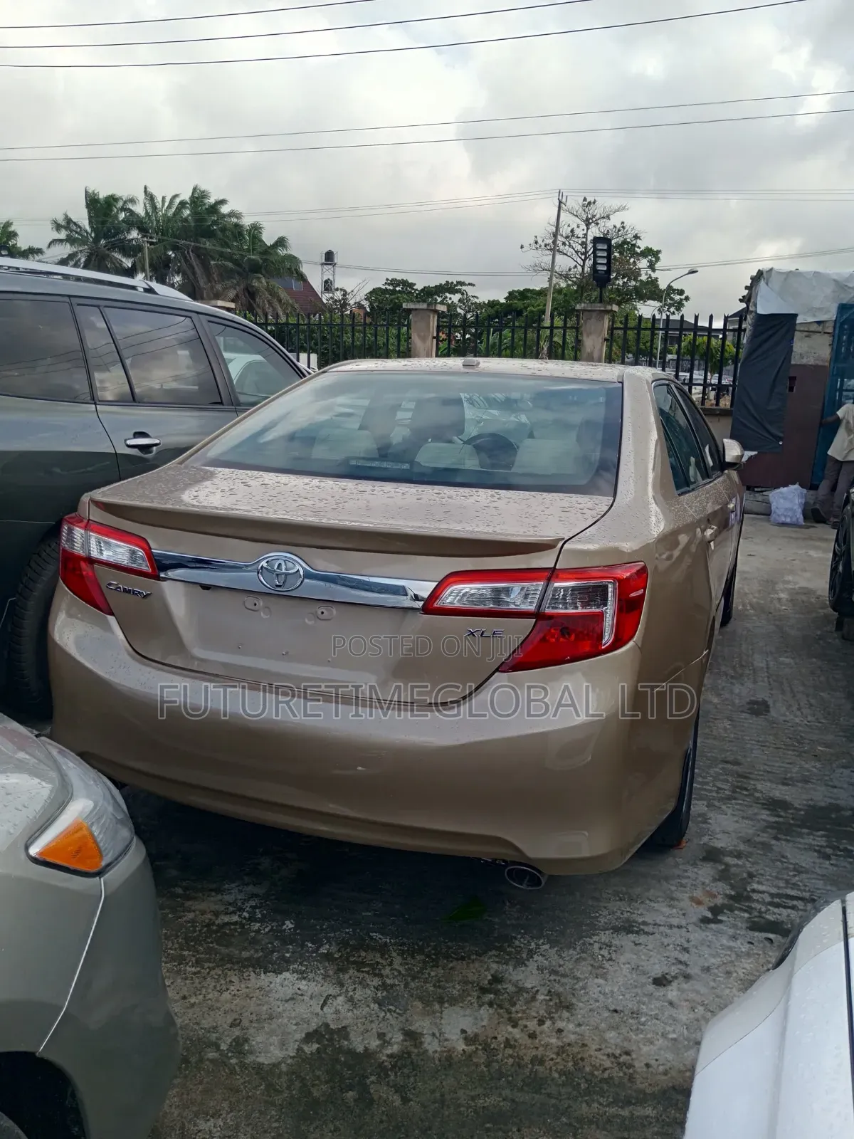 Toyota Camry 2014 Gold