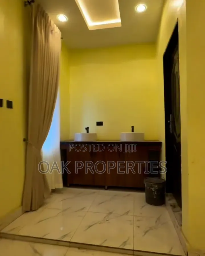 Furnished 3bdrm Bungalow in Abuloma for sale