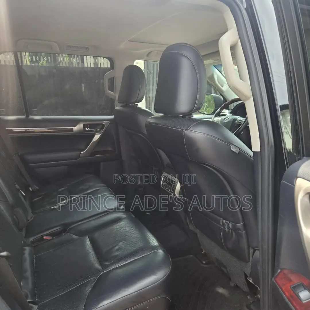 Lexus GX 2011 Black