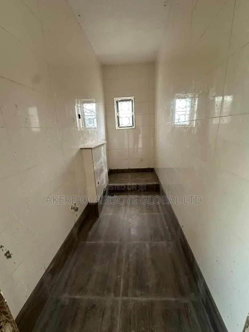 4bdrm Duplex in Jahi for sale