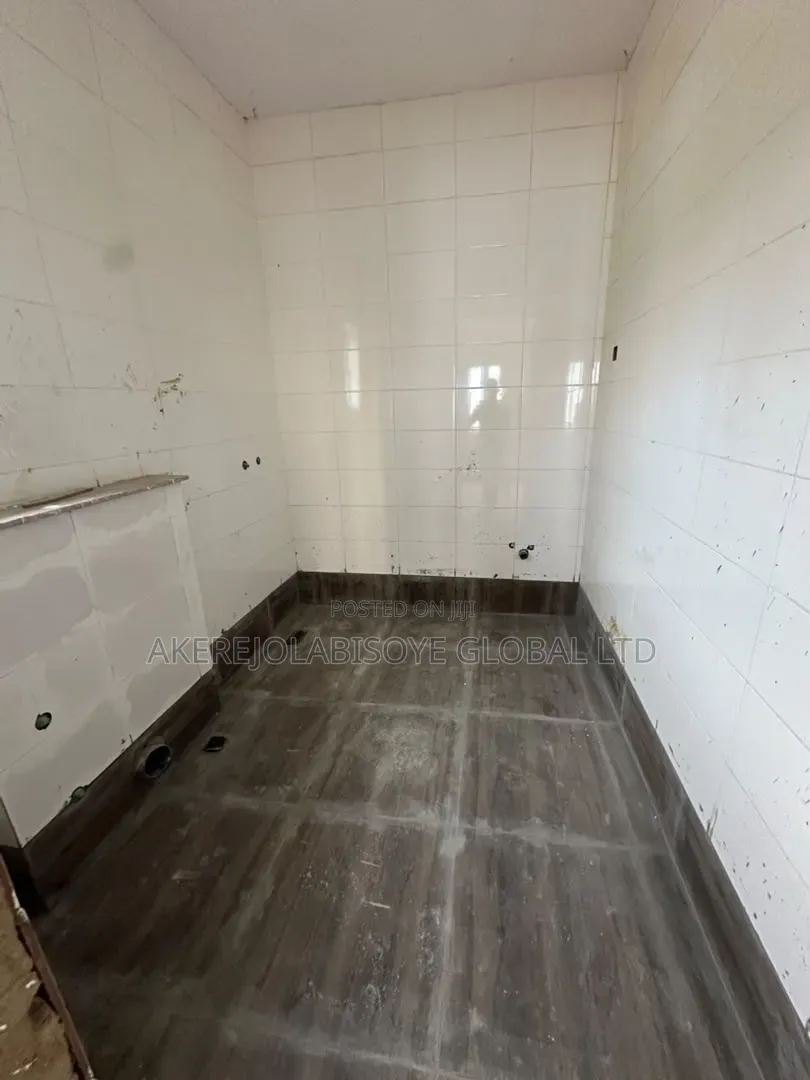 4bdrm Duplex in Jahi for sale