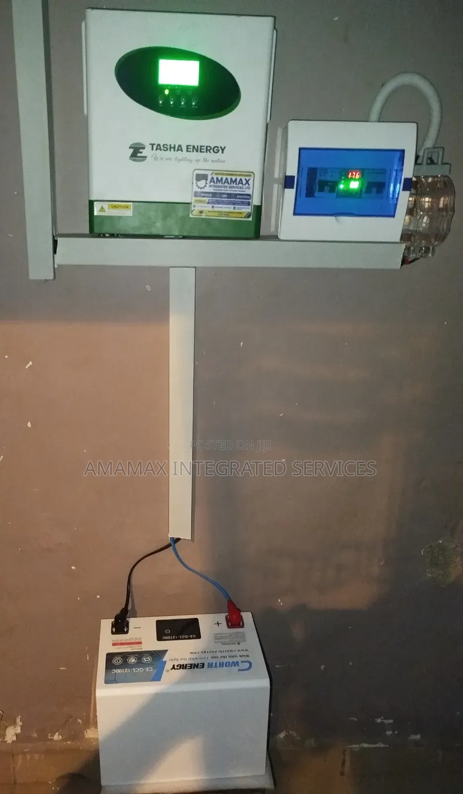 1.5kw Hybrid Inverter 12volt and 1.2 kWh Lithium Battery