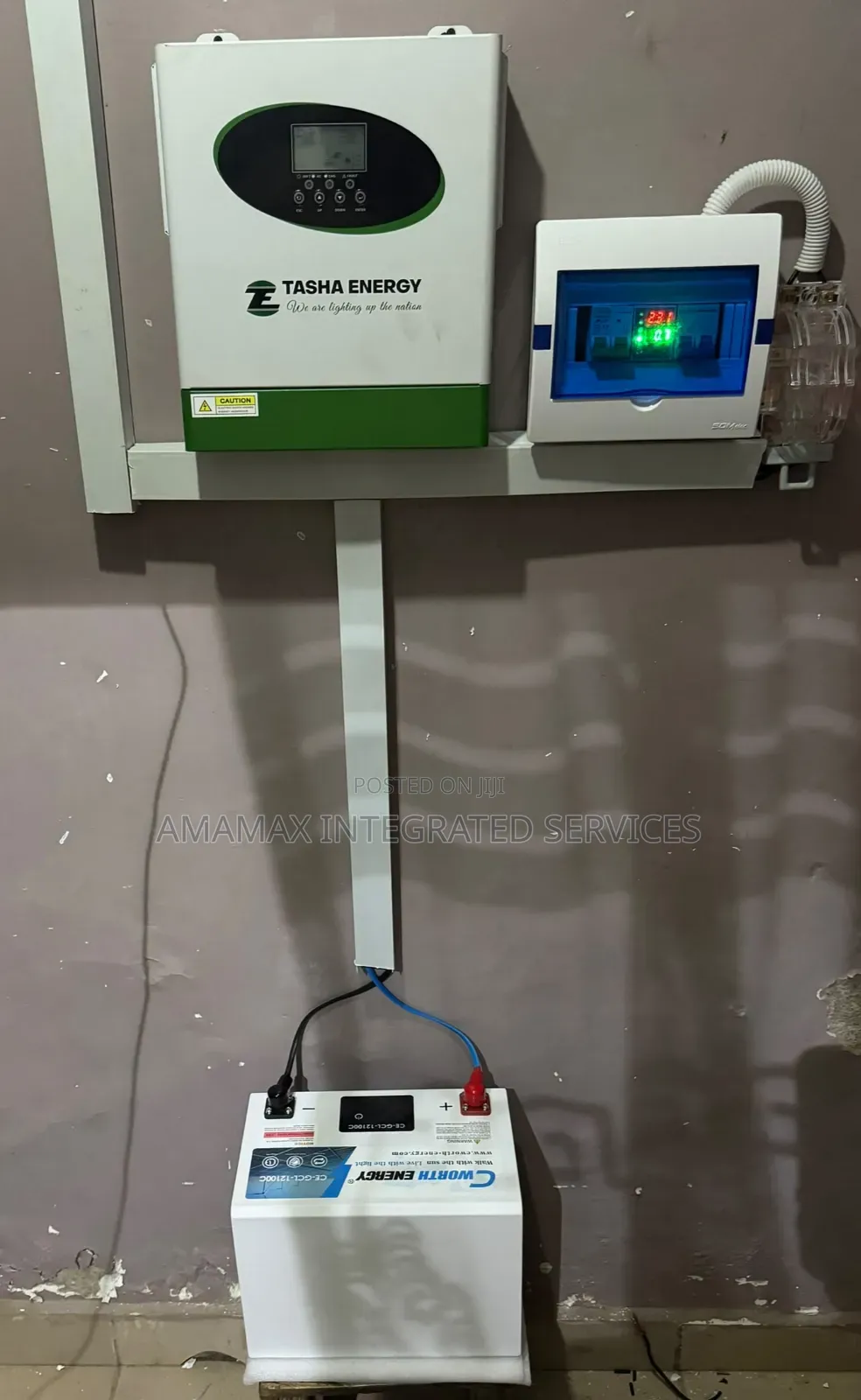 1.5kw Hybrid Inverter 12volt and 1.2 kWh Lithium Battery