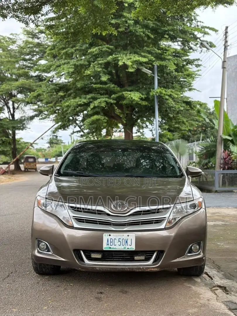 Toyota Venza V6 2010 Brown
