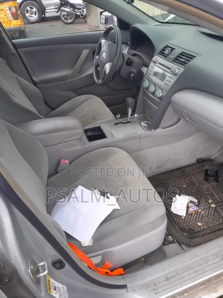 Toyota Camry LE 4dr Sedan (2.4L 4cyl 5A) 2007 Silver