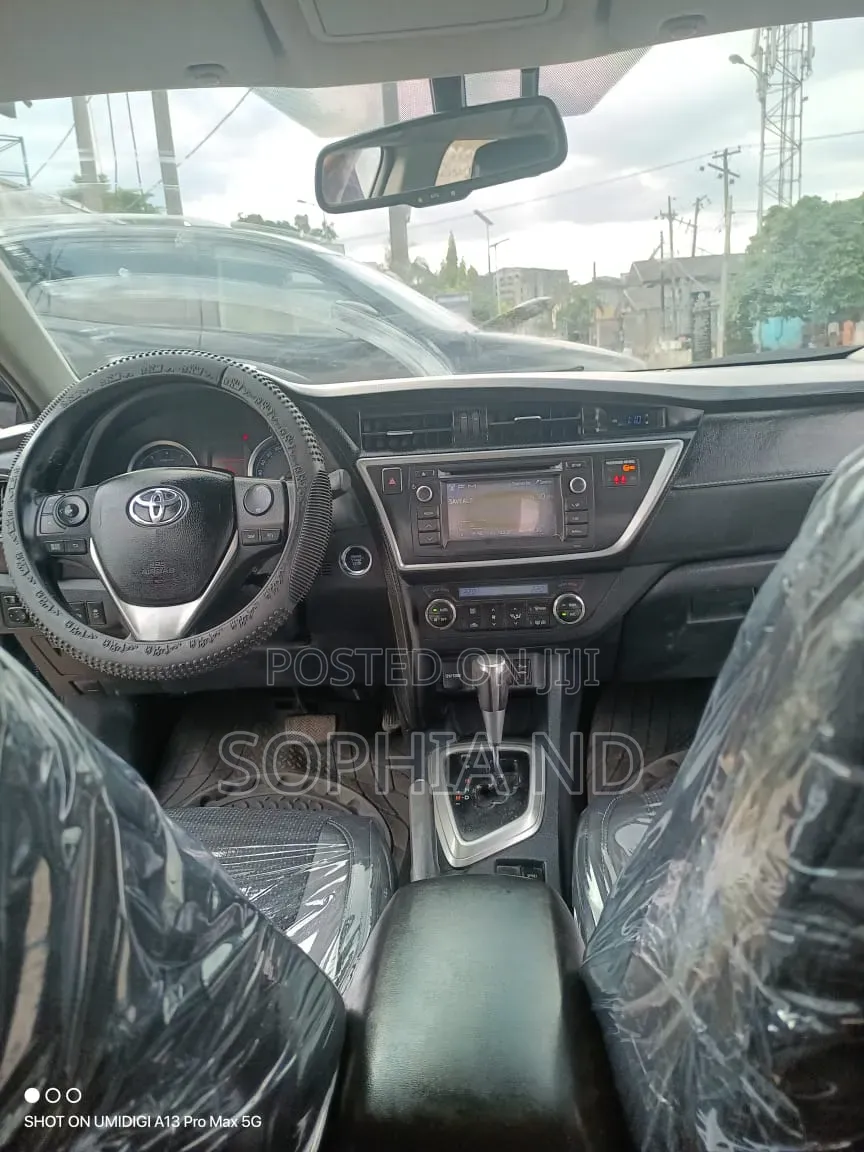 Toyota Yaris 2013 Black