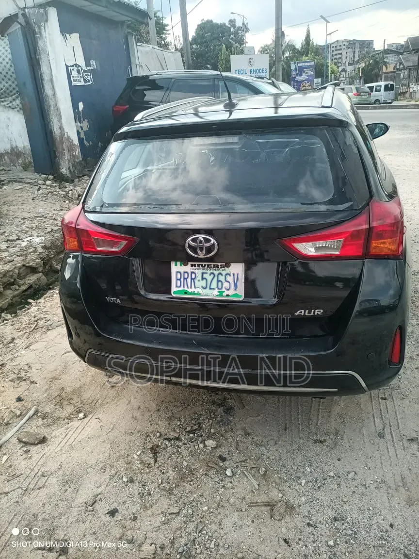 Toyota Yaris 2013 Black
