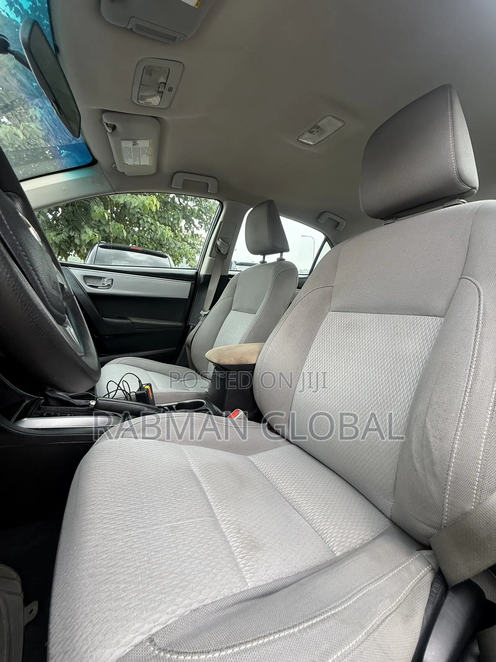 Toyota Corolla LE 4dr Sedan (1.8L 4cyl CVT) 2016 Gray