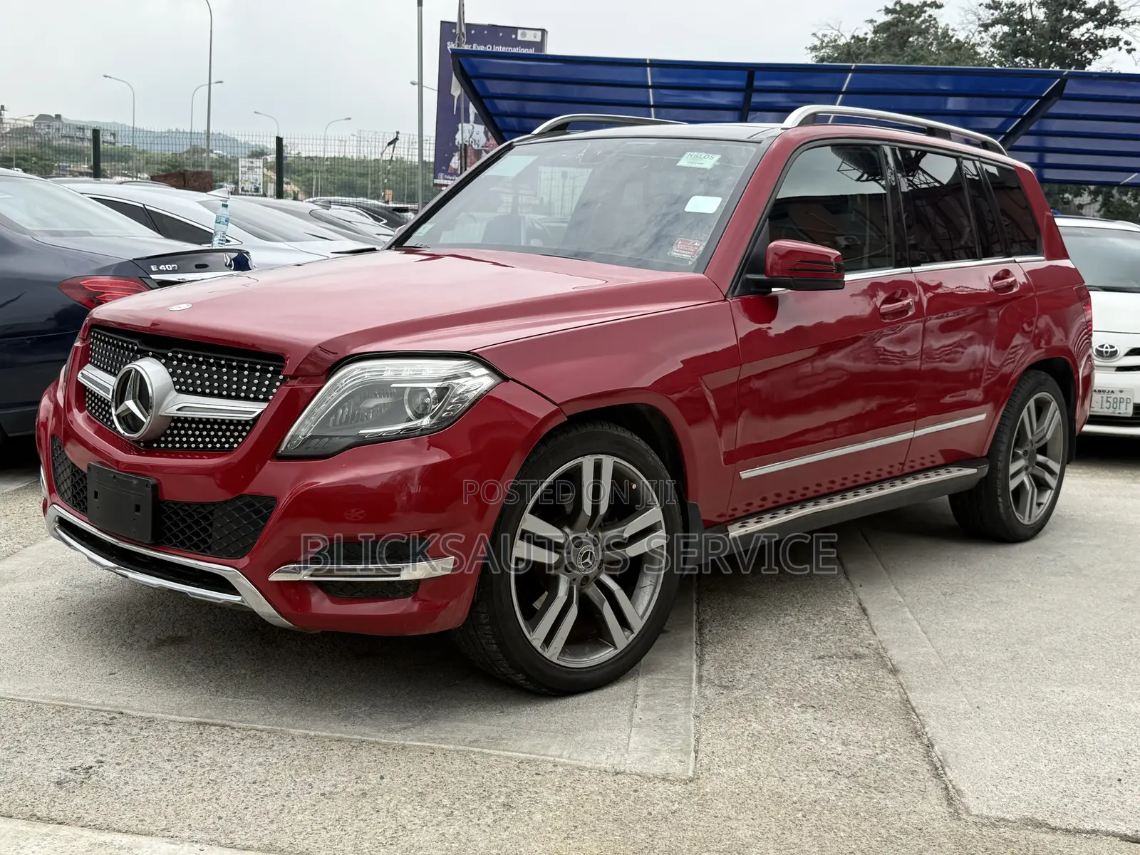 Mercedes-Benz GLK-Class Base GLK 350 4dr AWD 4MATIC (3.5L 6cyl 7A) 2015