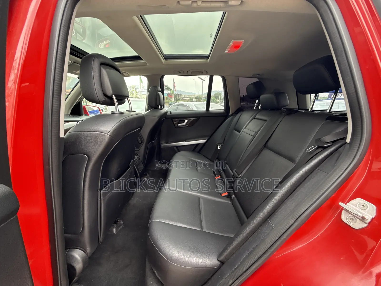 Mercedes-Benz GLK-Class Base GLK 350 4dr AWD 4MATIC (3.5L 6cyl 7A) 2015