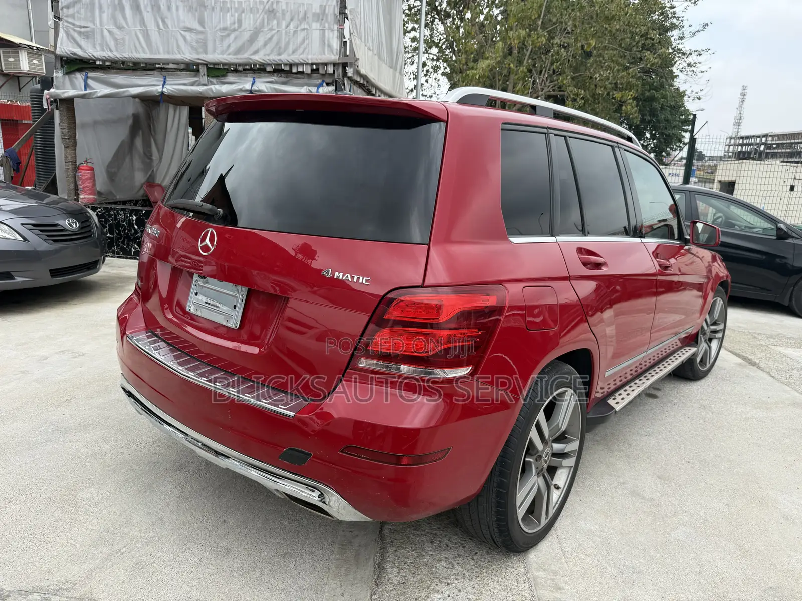 Mercedes-Benz GLK-Class Base GLK 350 4dr AWD 4MATIC (3.5L 6cyl 7A) 2015